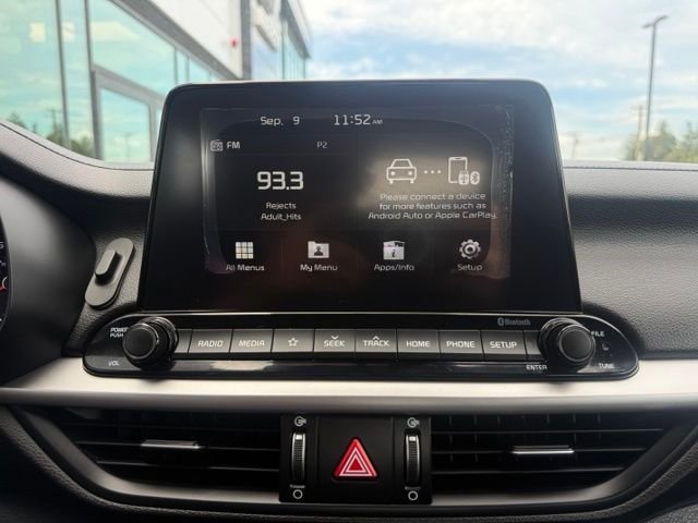 Used 2020 Kia Forte LXS FWD image 19