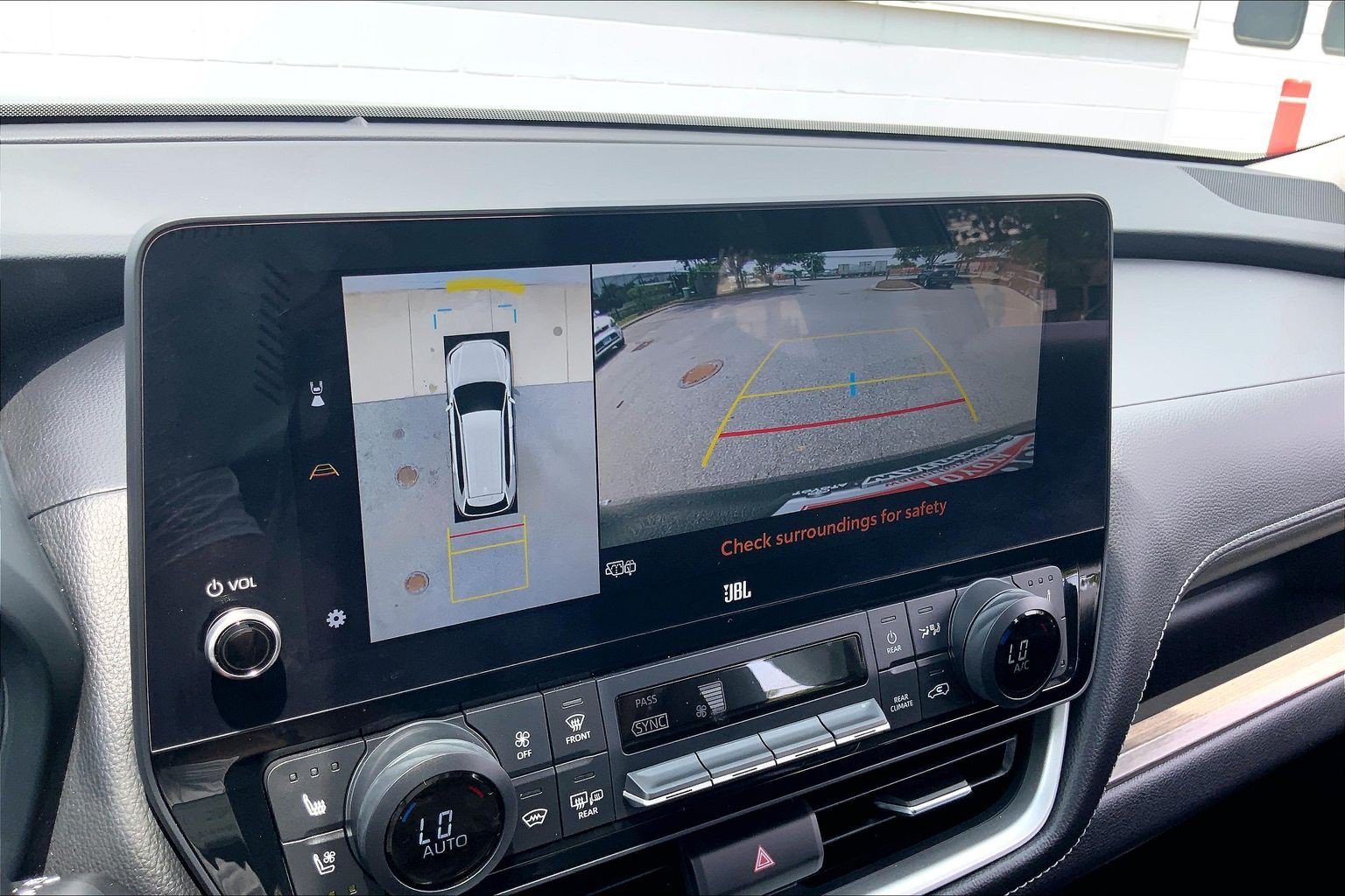 Used 2025 Toyota Grand Highlander AWD image 26