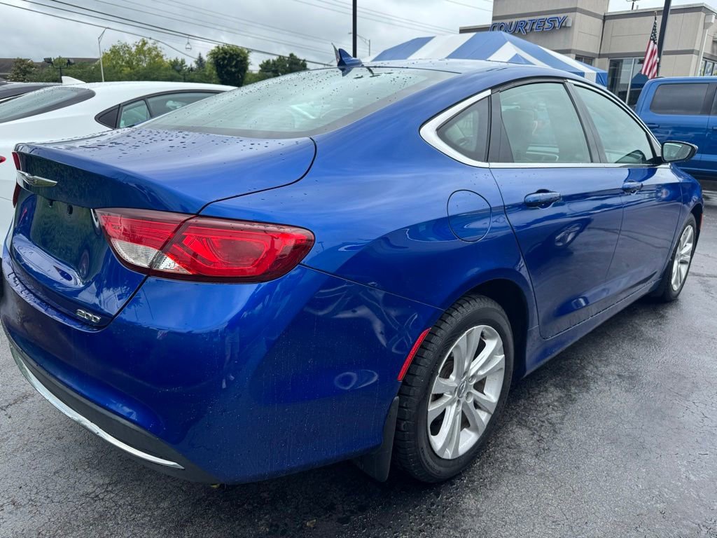 Used 2017 Chrysler 200 Limited Platinum FWD image 5