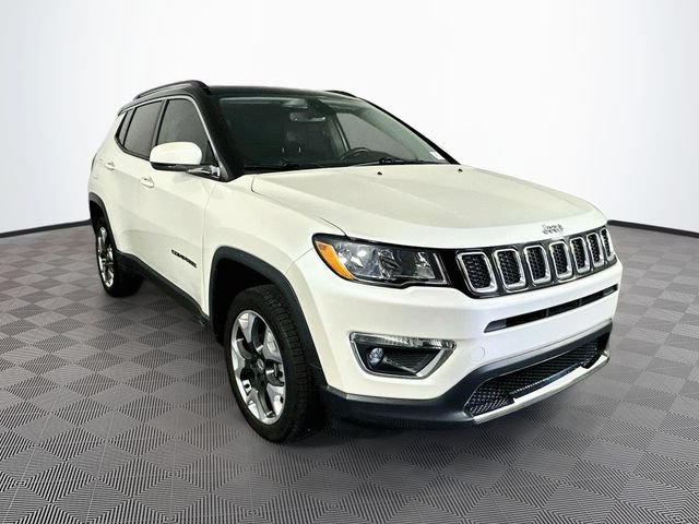 Used 2019 Jeep Compass Limited w/ Safety & Security Group AWD/4WD image 4