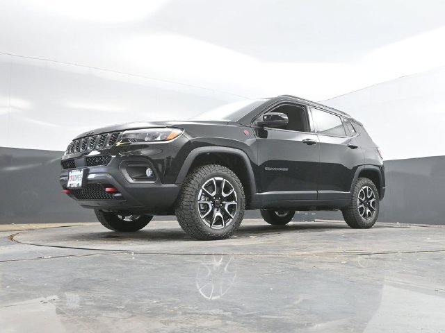 New 2026 Jeep Compass Trailhawk AWD/4WD image 43