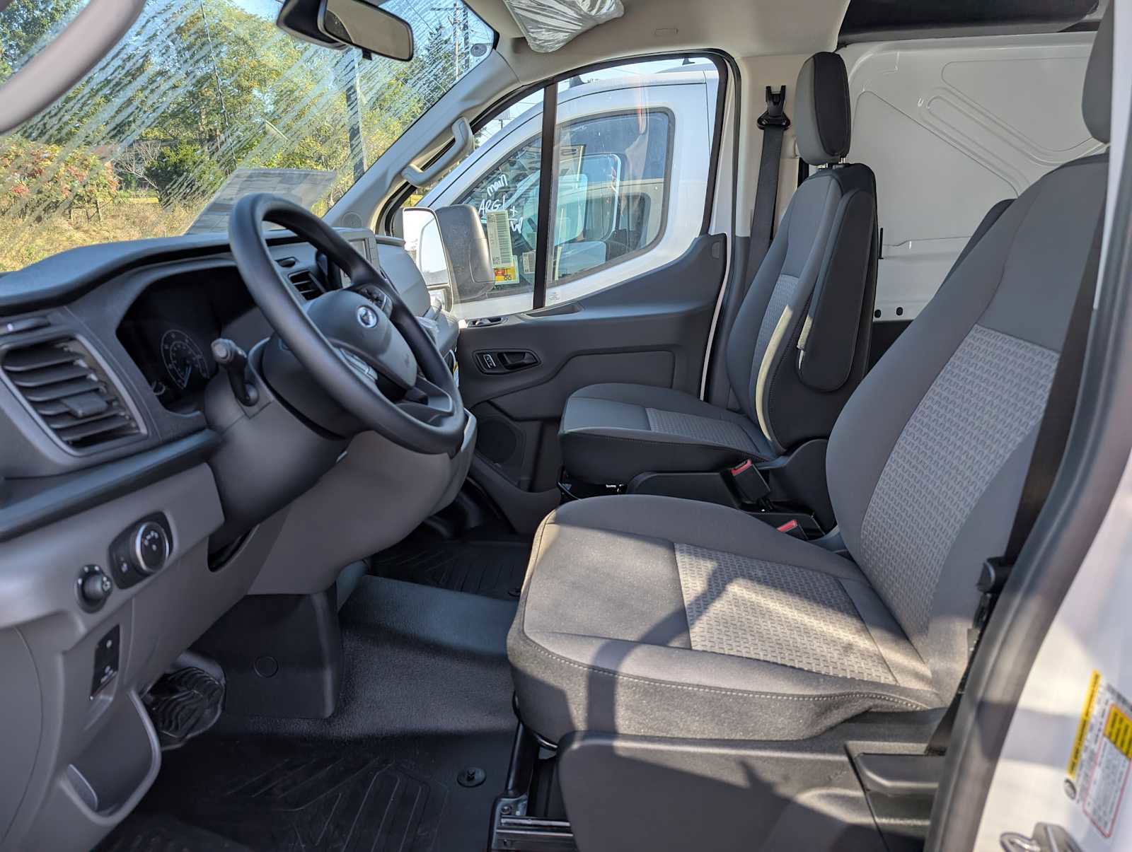 New 2025 Ford Transit 150 Low Roof image 4