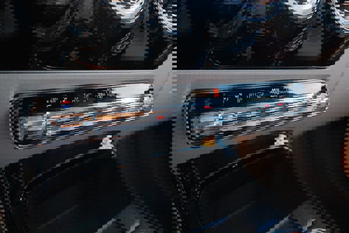 Used 2020 Mercedes-Benz CLA 250 image 23