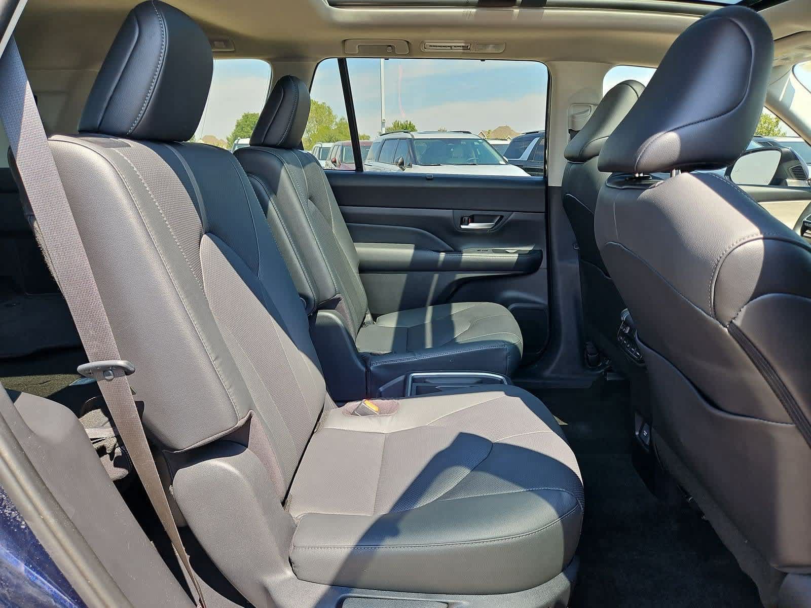 Used 2025 Toyota Grand Highlander AWD image 20