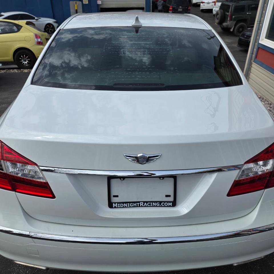 Used 2013 Hyundai Genesis 3.8 image 12