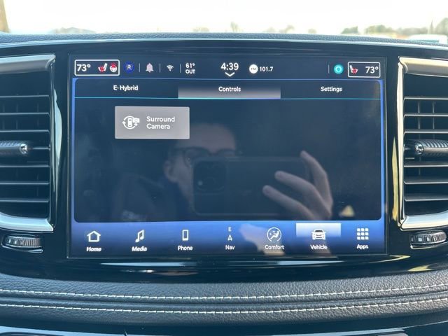 Certified 2024 Chrysler Pacifica Select image 48