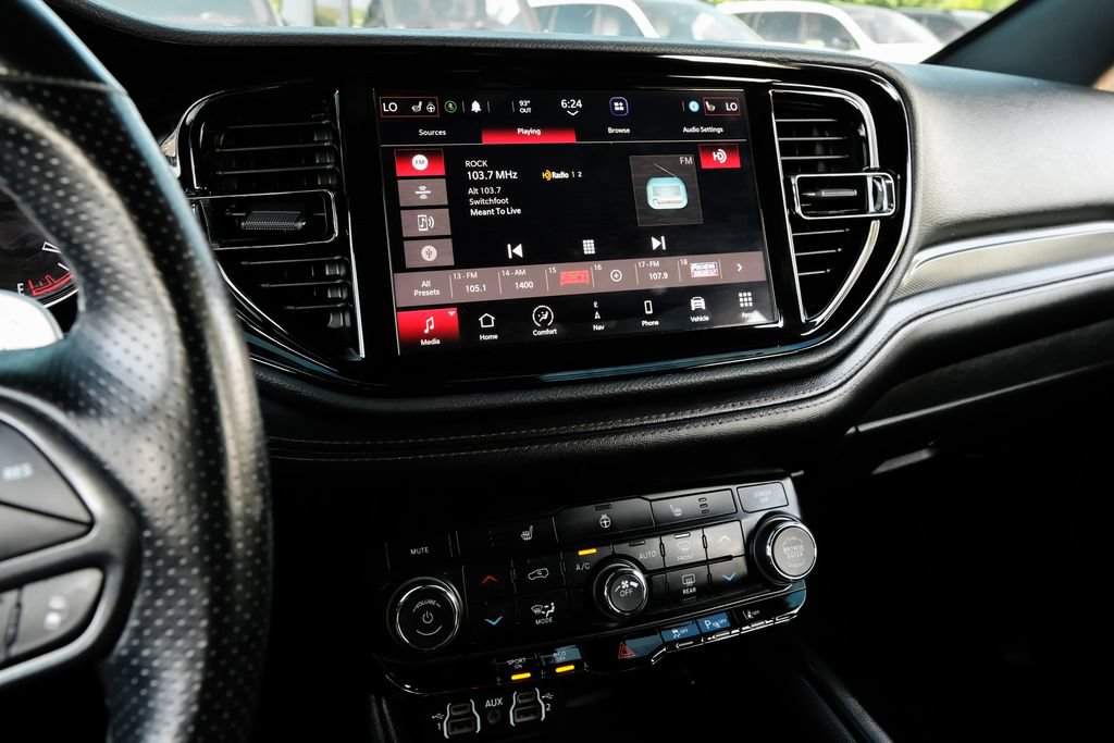 Used 2021 Dodge Durango R/T w/ Technology Group AWD/4WD image 23