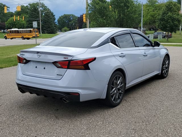 Used 2024 Nissan Altima 2.0 SR FWD image 4