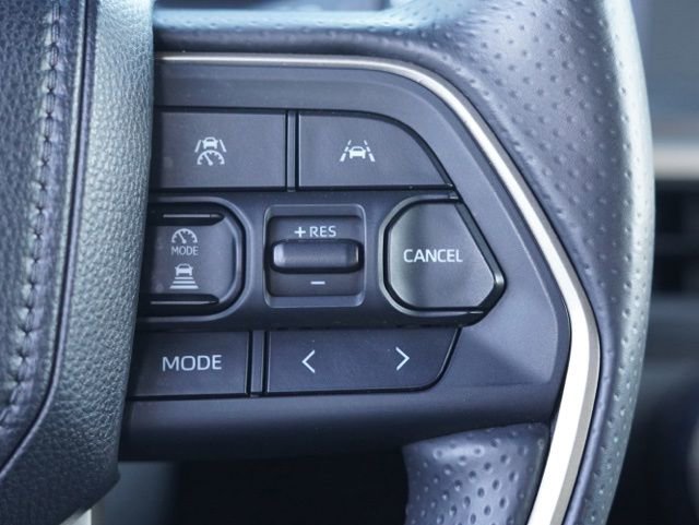 Used 2025 Toyota 4Runner SR5 image 22