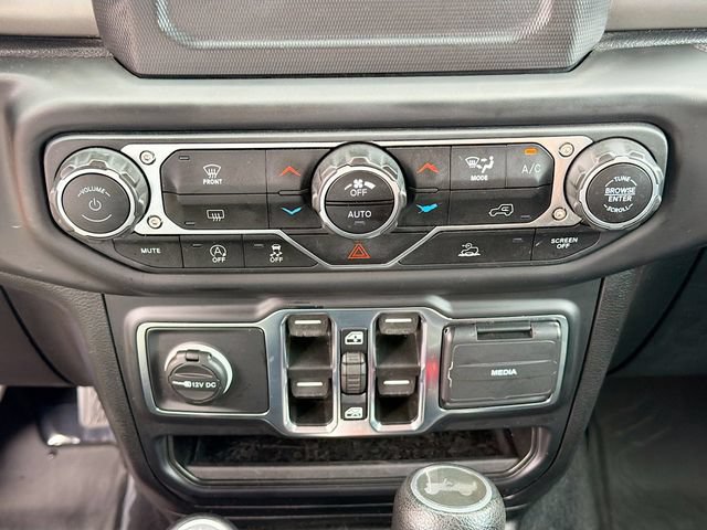 Used 2021 Jeep Wrangler Unlimited Sport AWD/4WD image 15