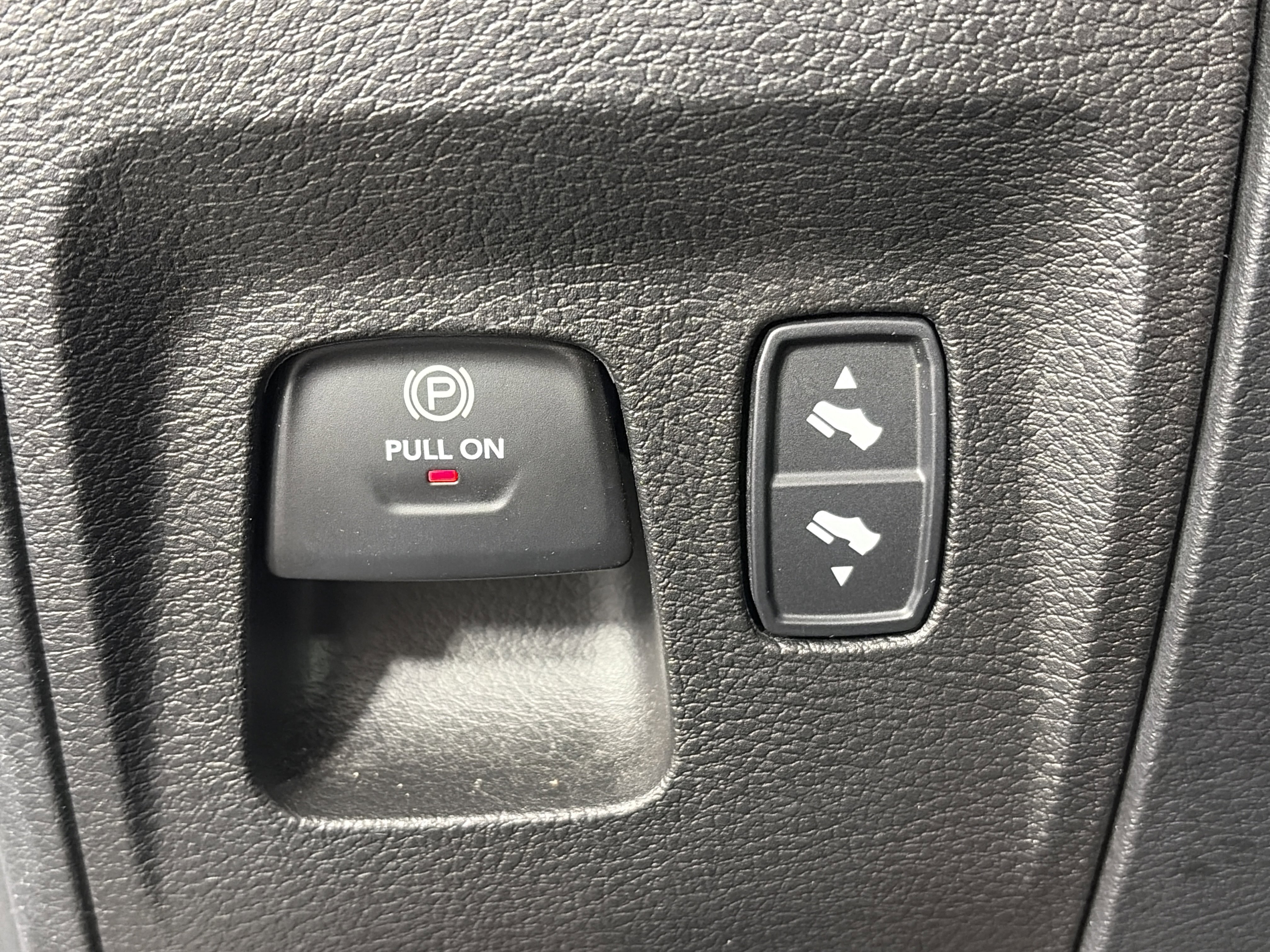 Used 2022 RAM 1500 Laramie image 32