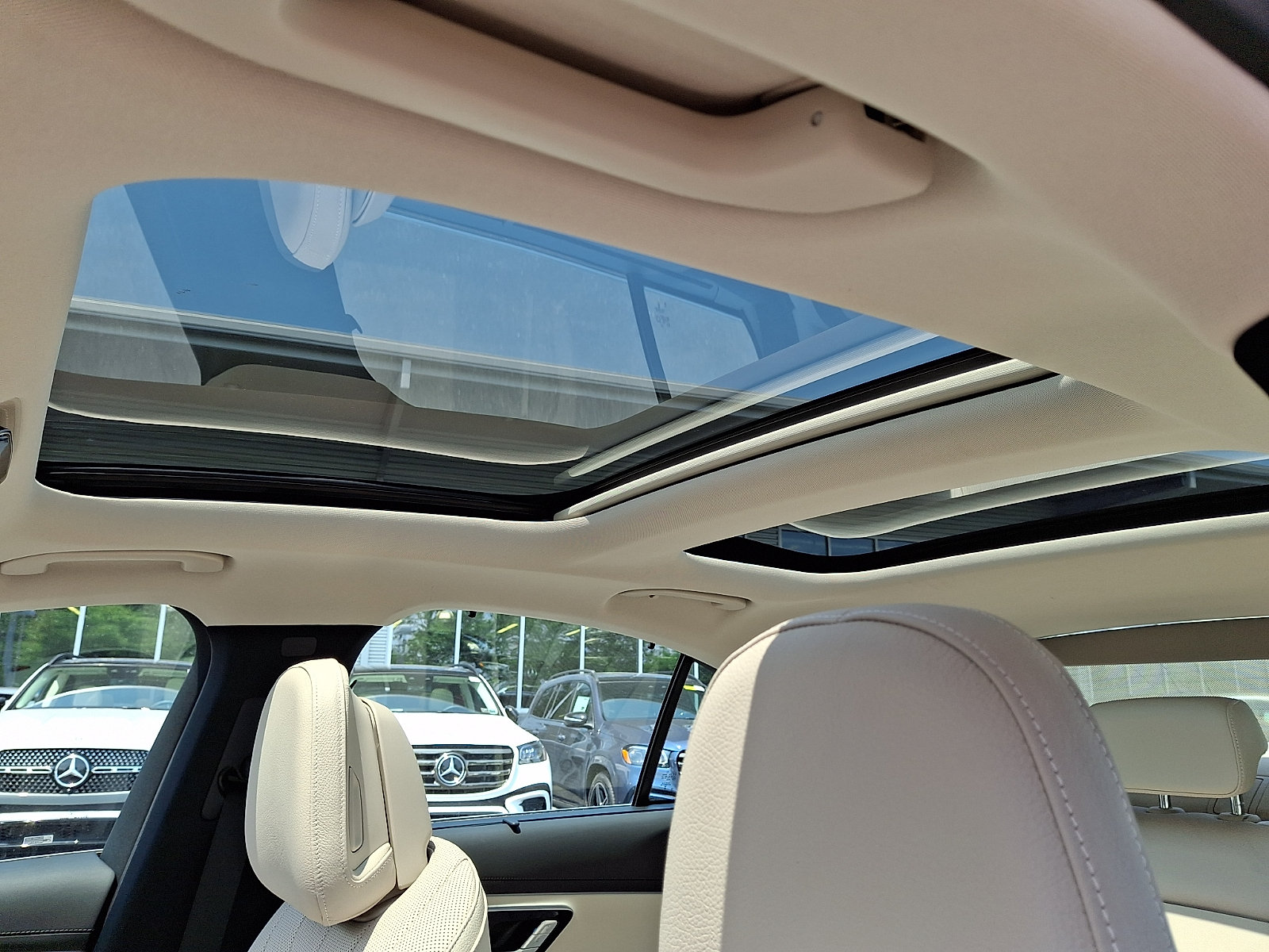 New 2026 Mercedes-Benz E 450 4MATIC Sedan image 13