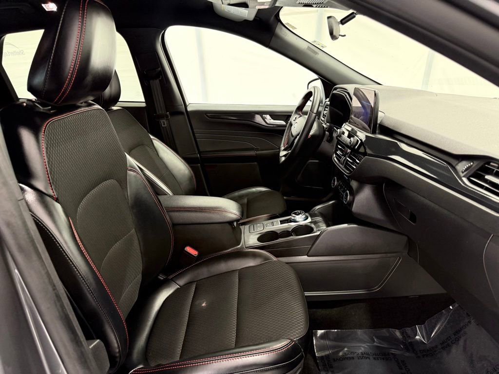 Certified 2025 Ford Escape ST-Line image 20