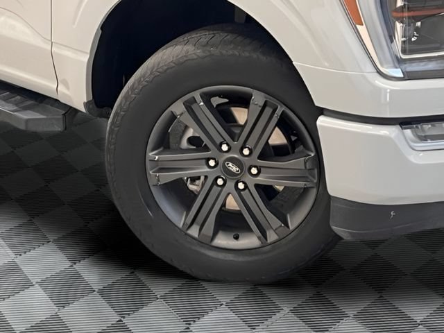 Used 2023 Ford F150 Lariat w/ Equipment Group 502A High AWD/4WD image 32