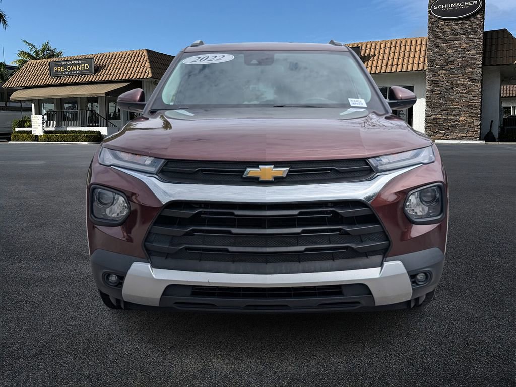 Used 2022 Chevrolet TrailBlazer LT FWD image 2