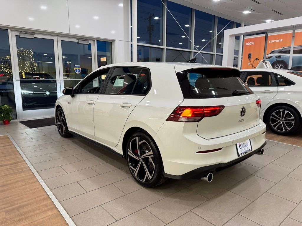 New 2026 Volkswagen GTI SE image 3