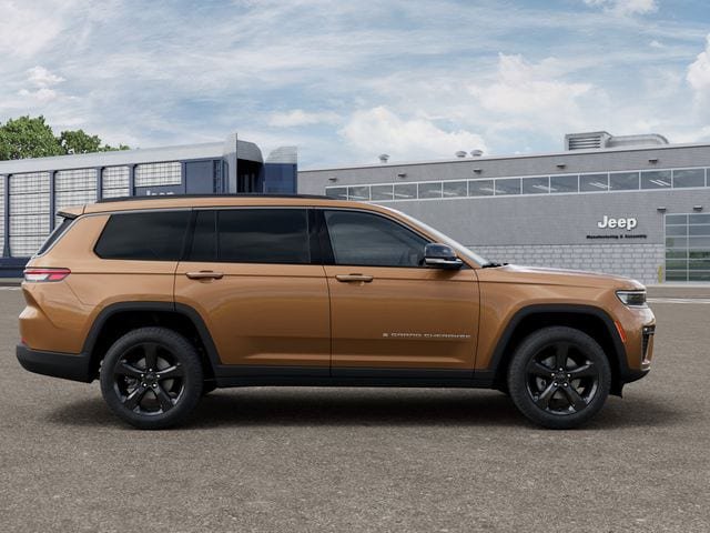 New 2026 Jeep Grand Cherokee L Limited w/ Limited Altitude Package AWD/4WD image 12