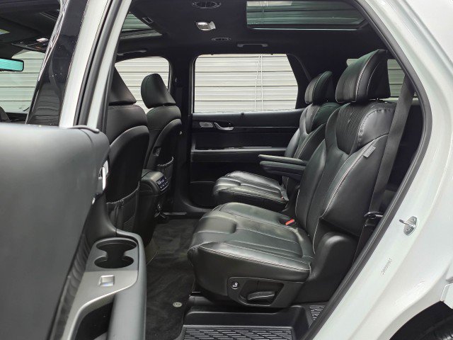 Used 2024 Hyundai Palisade Calligraphy FWD image 17