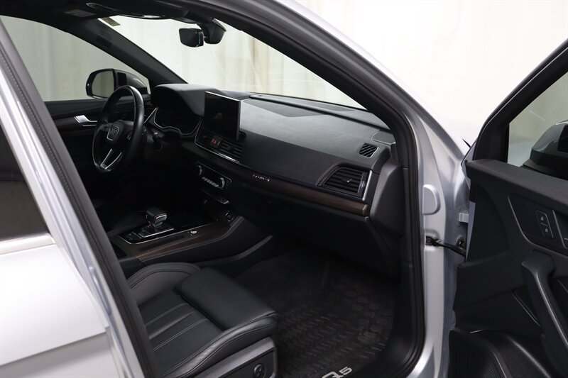 Used 2022 Audi Q5 2.0T Prestige AWD/4WD image 28