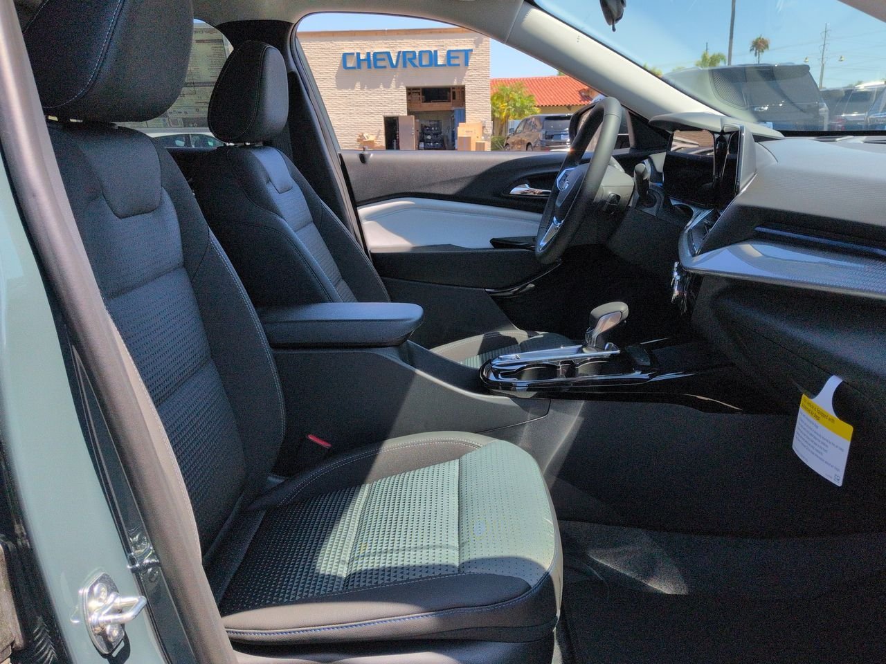 New 2026 Chevrolet Trax LT w/ Driver Confidence Package FWD image 29