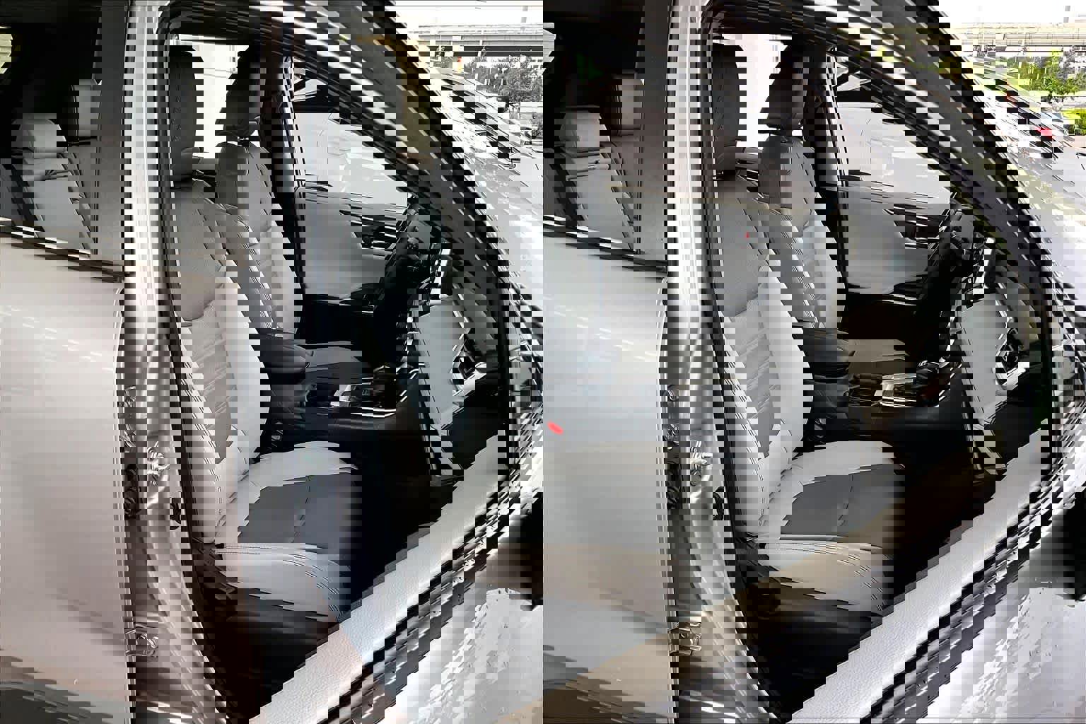 Used 2020 Toyota RAV4 Limited FWD image 8