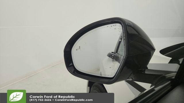 Used 2024 Lincoln Nautilus Reserve w/ Equipment Group 202A image 14