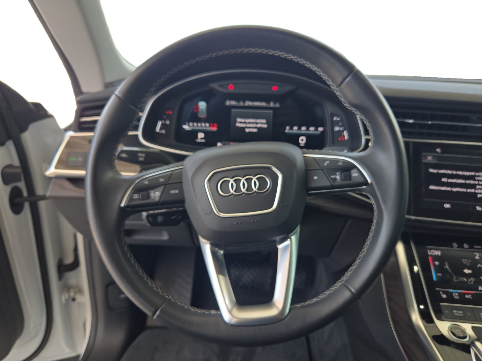 Used 2022 Audi Q8 Premium Plus AWD/4WD image 13
