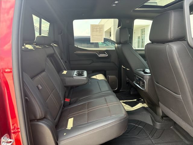 Used 2025 Chevrolet Silverado 1500 High Country AWD/4WD image 36