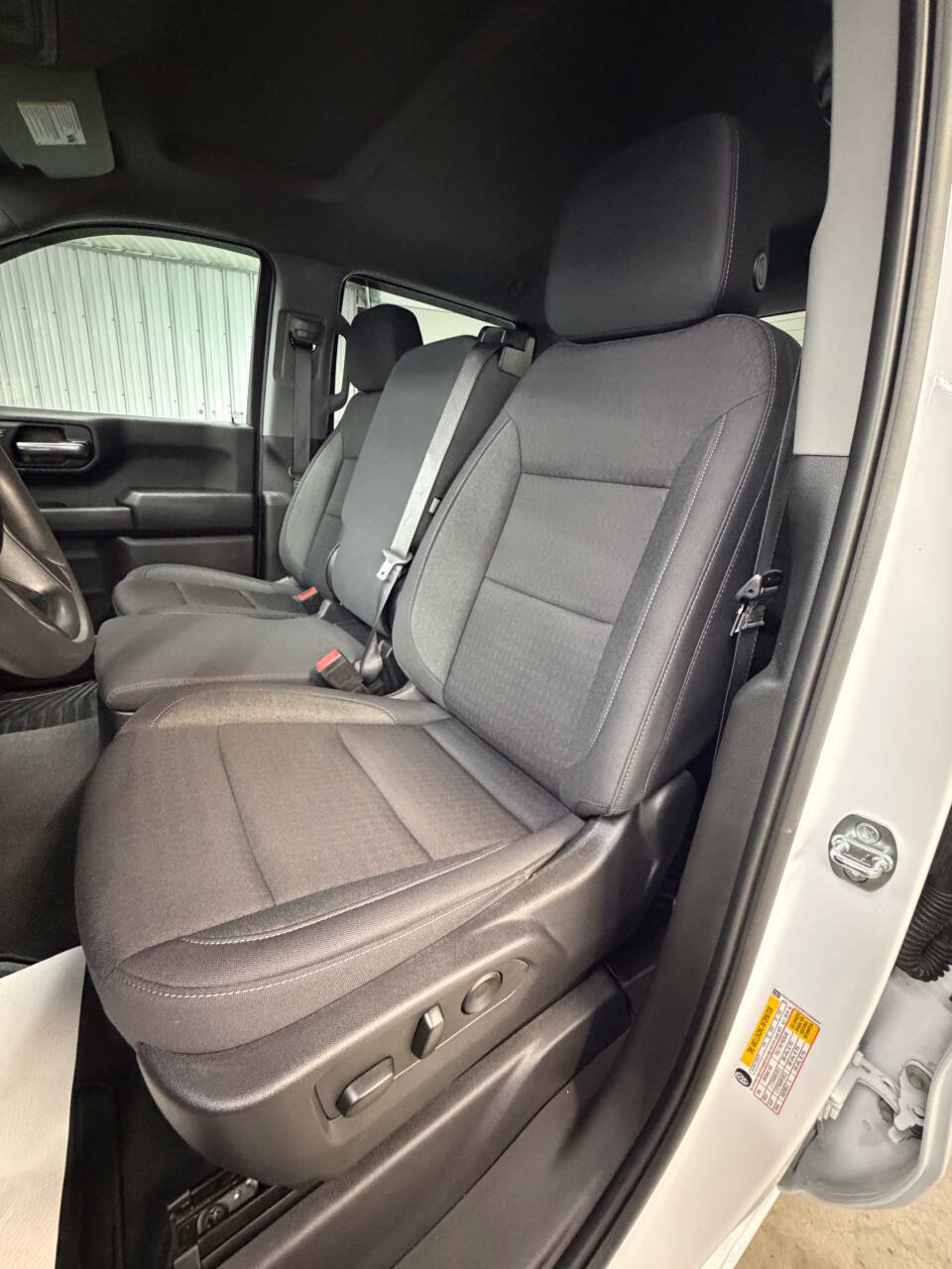 Used 2023 Chevrolet Silverado 1500 Custom Trail Boss w/ LPO, Dark Essentials Package AWD/4WD image 28