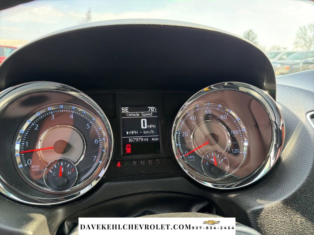 Used 2015 Chrysler Town & Country Touring image 13