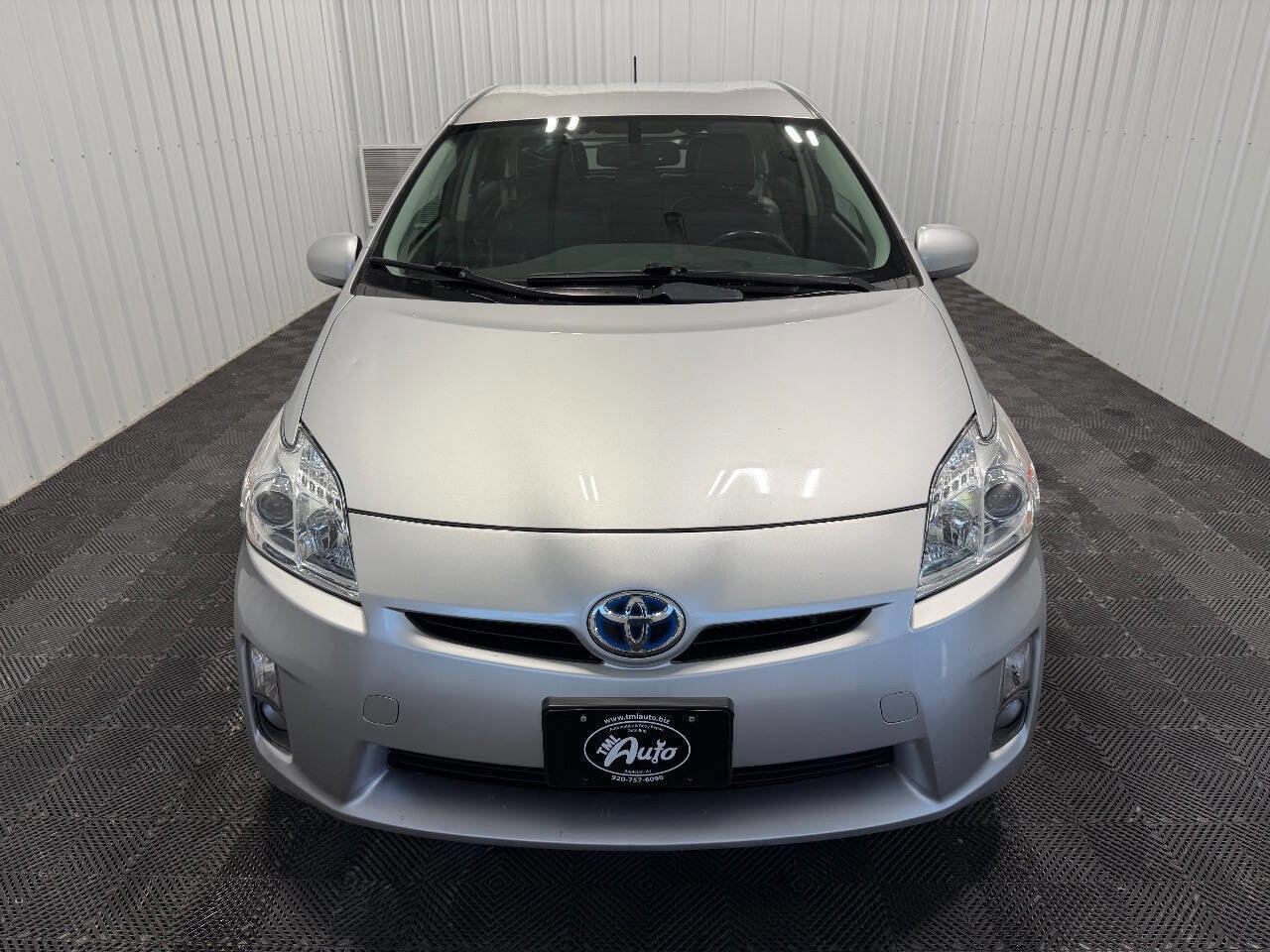 Used 2010 Toyota Prius Five image 2