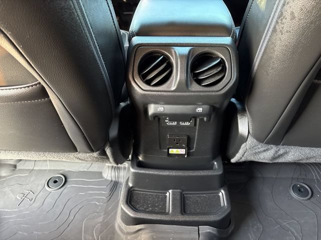 Used 2023 Jeep Wrangler Unlimited Sahara w/ Cold Weather Group AWD/4WD image 33