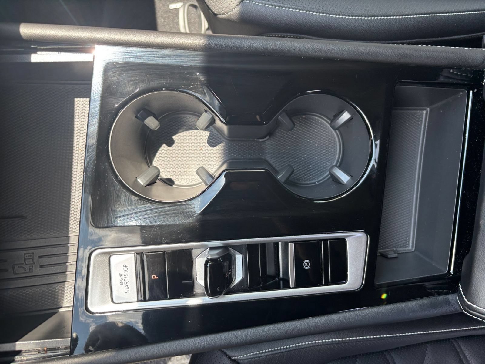 Used 2026 Volkswagen Atlas SE FWD image 46