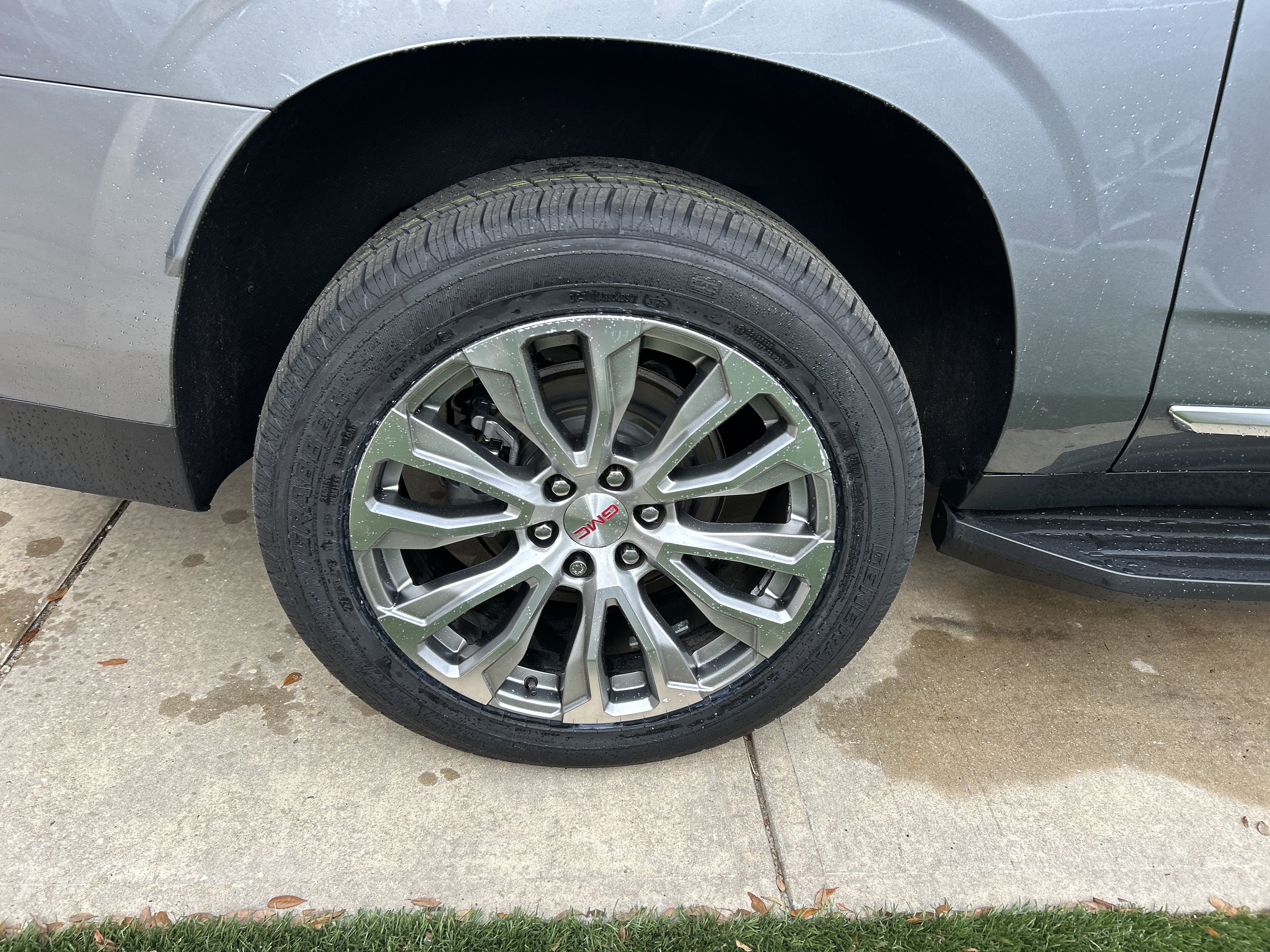 Certified 2022 GMC Yukon XL Denali image 9