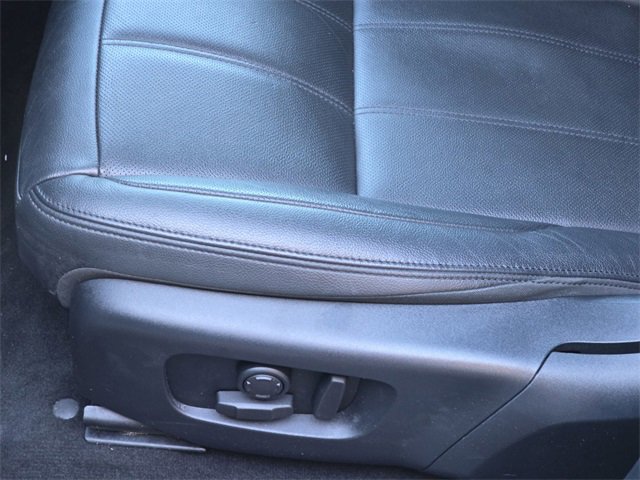 Used 2025 Land Rover Range Rover Evoque S image 28