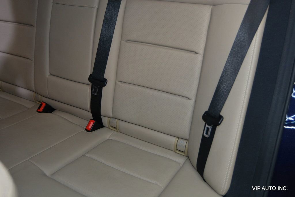 Used 2010 Mercedes-Benz E 350 4MATIC Sedan image 25