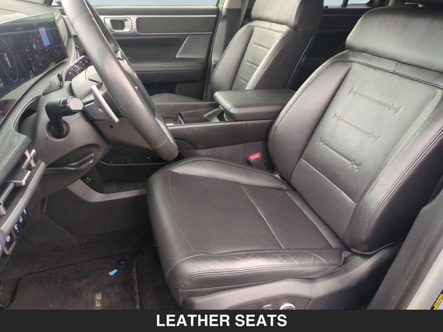 Used 2024 Hyundai Santa Fe Limited AWD/4WD image 14