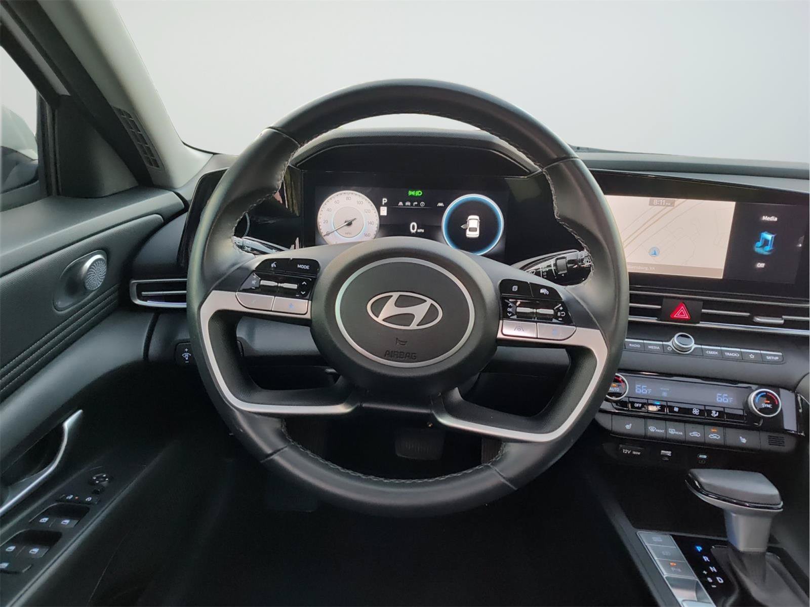 Used 2024 Hyundai Elantra Limited FWD image 12