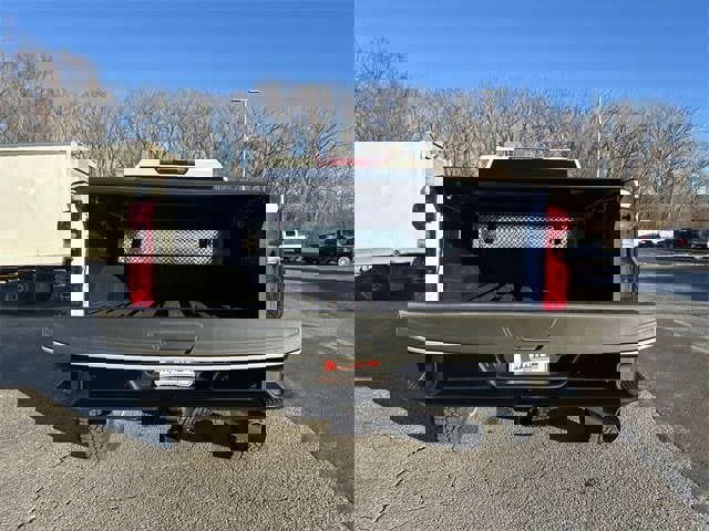 Used 2025 Chevrolet Silverado 2500 Custom w/ Custom Value Package image 17