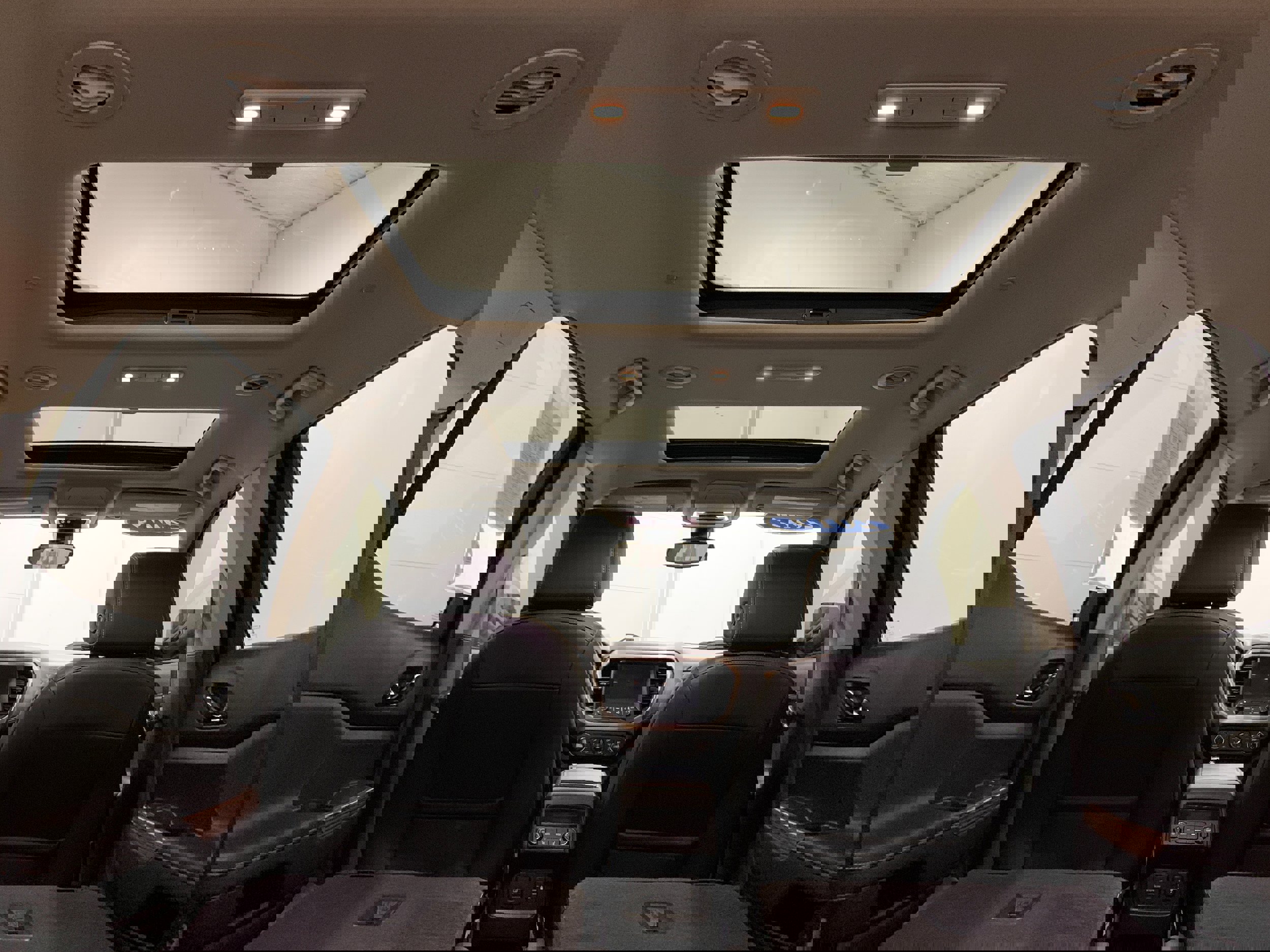 Used 2019 GMC Acadia Denali w/ Technology Package image 30