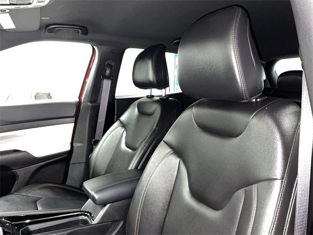 Used 2024 Jeep Compass Limited image 19