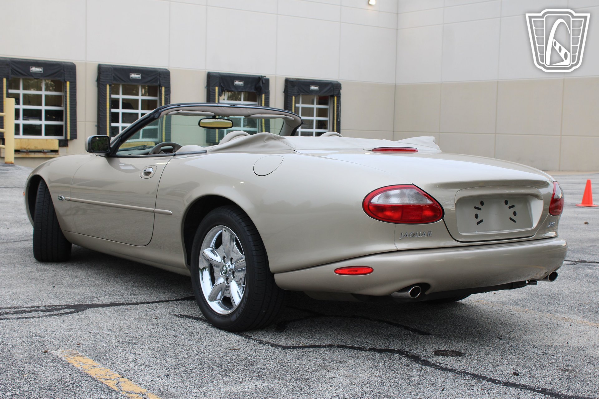 Used 1999 Jaguar XK8 Convertible RWD image 25