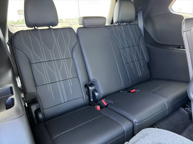 New 2026 Buick Enclave Avenir w/ Super Cruise Package FWD image 23