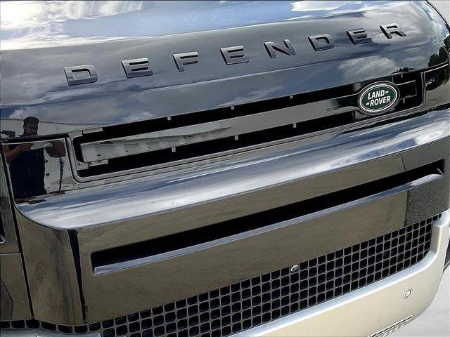 Used 2023 Land Rover Defender 110 SE AWD/4WD image 26