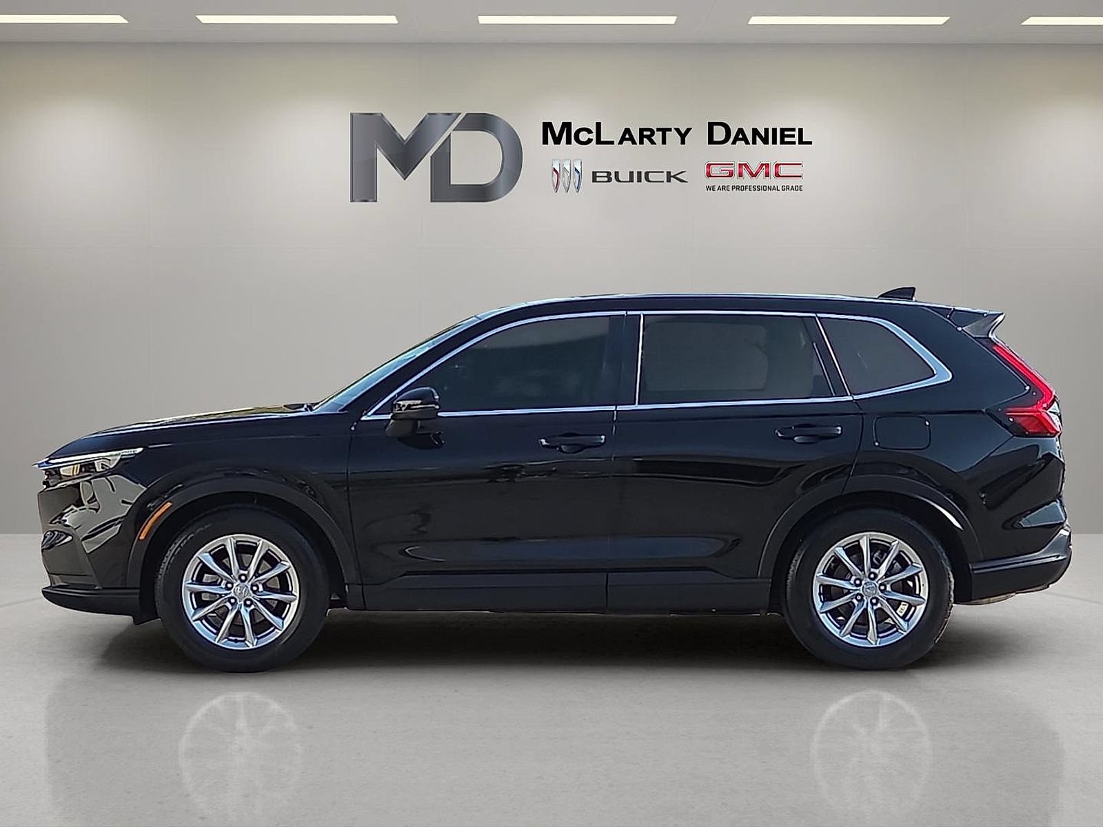 Used 2026 Honda CR-V EX image 2