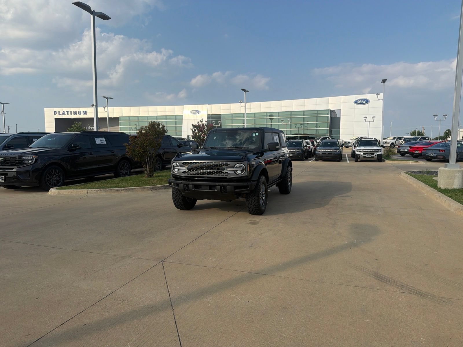 Used 2024 Ford Bronco Badlands AWD/4WD image 22