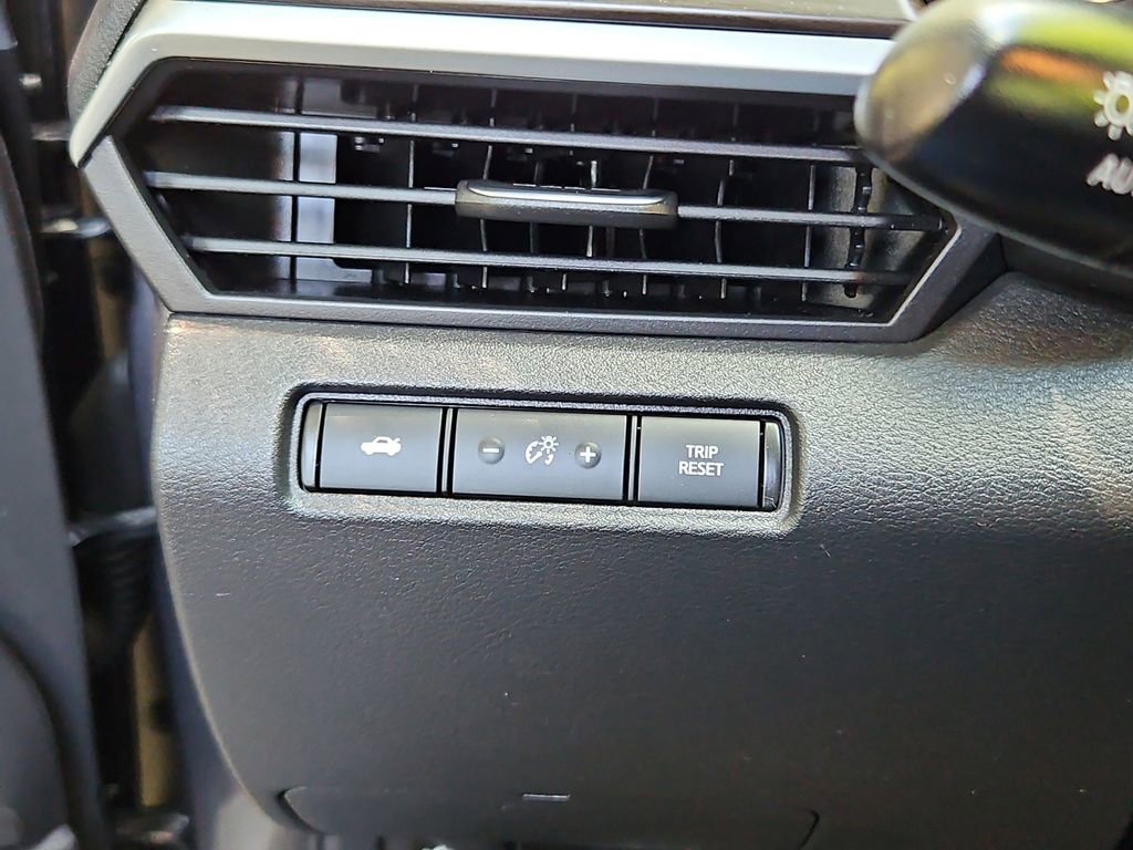 Used 2023 Nissan Altima 2.5 SV FWD image 15