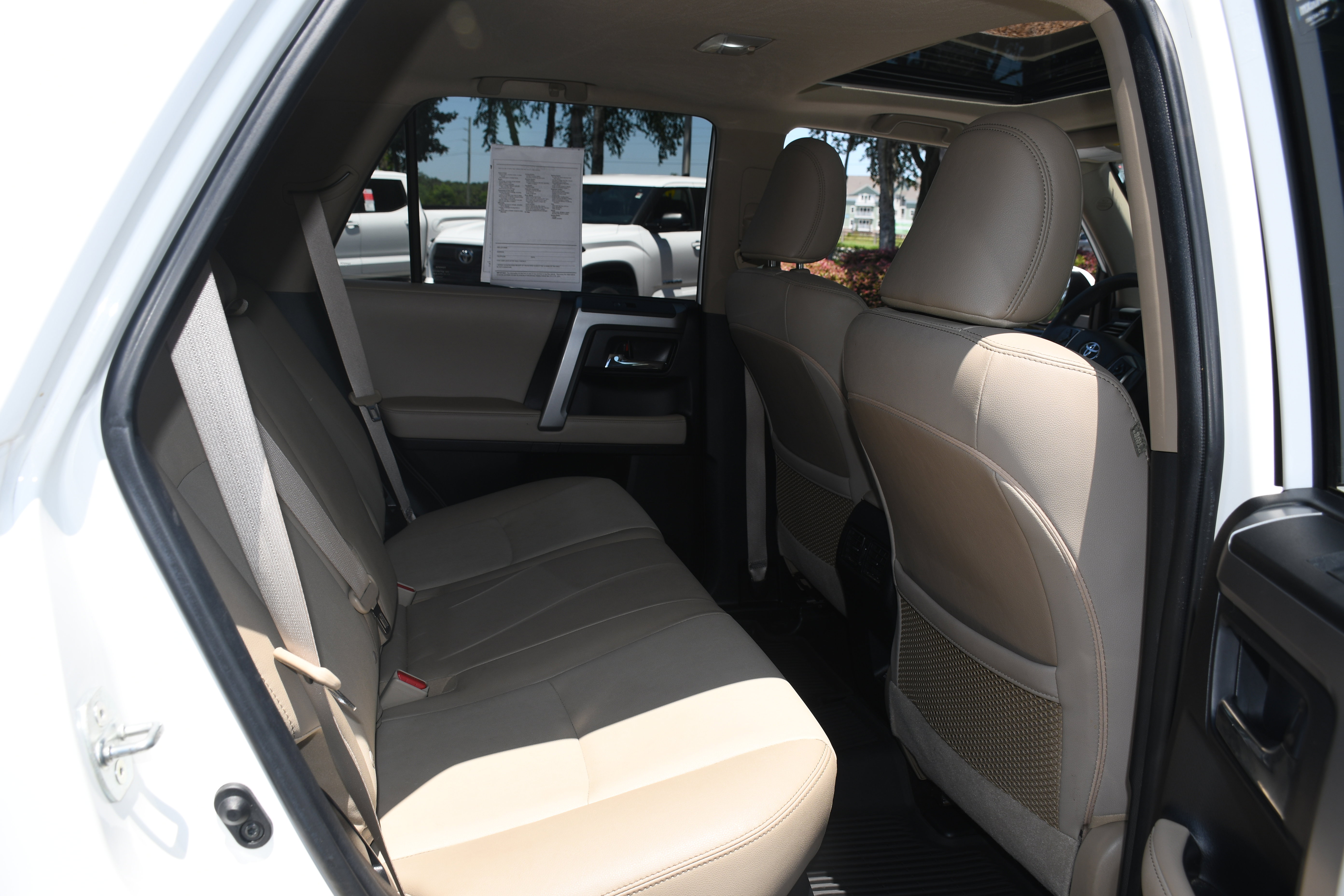 Used 2022 Toyota 4Runner SR5 Premium w/ Moonroof Package RWD image 19