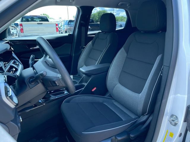 Used 2025 Chevrolet TrailBlazer LS w/ LS Convenience Package AWD/4WD image 18