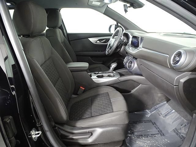 Used 2022 Chevrolet Blazer LT FWD image 12